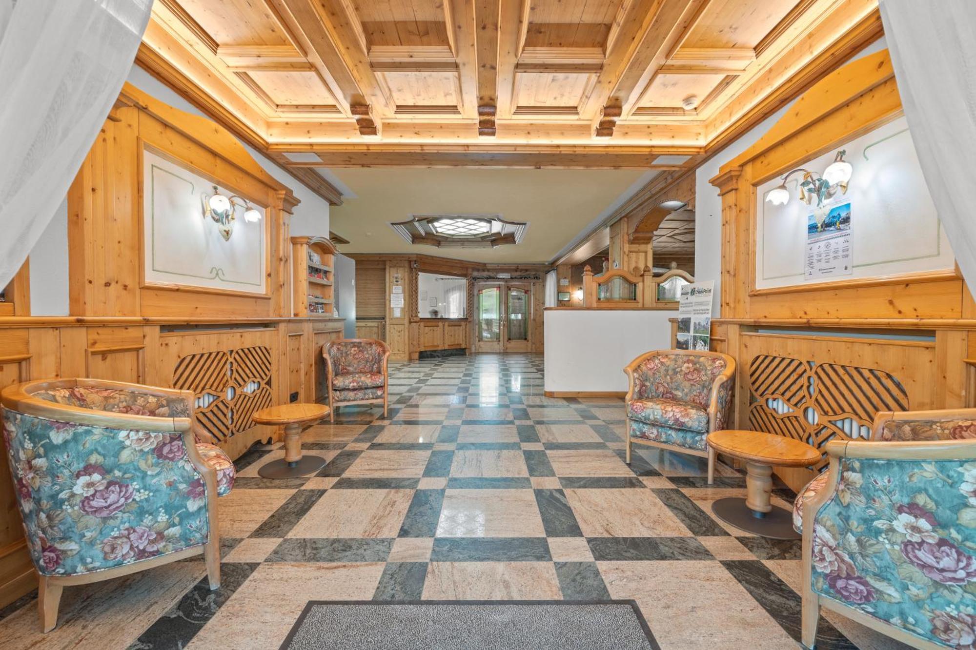 Aparthotel Princess Canazei Exterior photo
